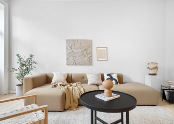 Green at Home: Sustainable Living Tips for Everyday Environments