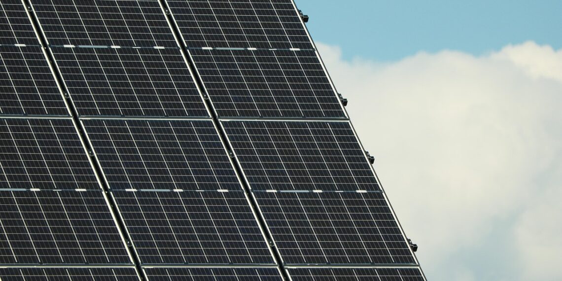 Step-by-Step: How to Switch to Solar Power and Save Money