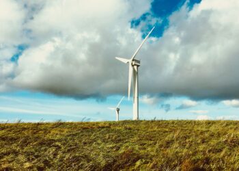 Unlocking the Potential of Small Scale Wind Energy: A Sustainable Revolution