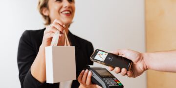 Smart Shopping for Sustainable Living on a Budget: A Beginner’s Guide